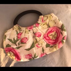 Women’s Hand Purse Floral Fabric w Wooden Handles